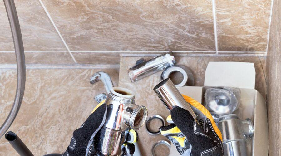 Professional gutter cleaning in Columbus, MI